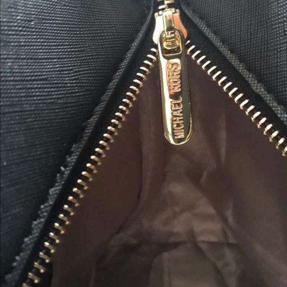 Michael Kors Tote - Picture 5 of 6